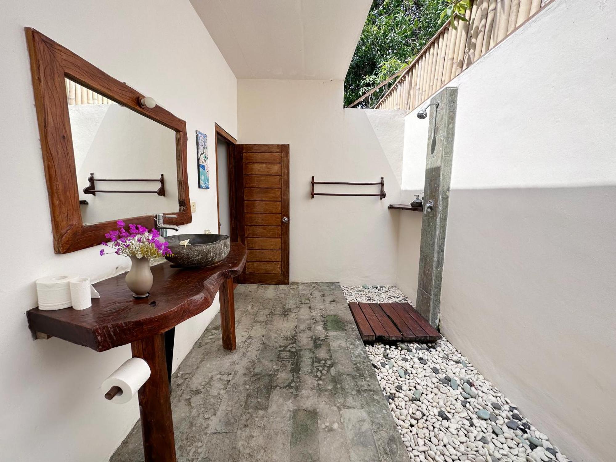 Pebble & Fins Bali Dive Resort Tulamben  Ngoại thất bức ảnh